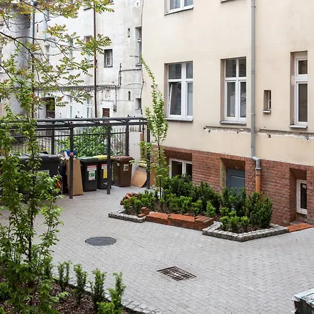 Cozy Strzelecka Old Town By Renters