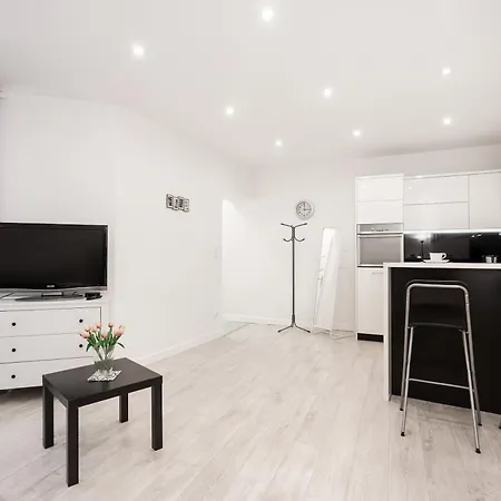 Cozy Strzelecka Old Town By Renters Apartment