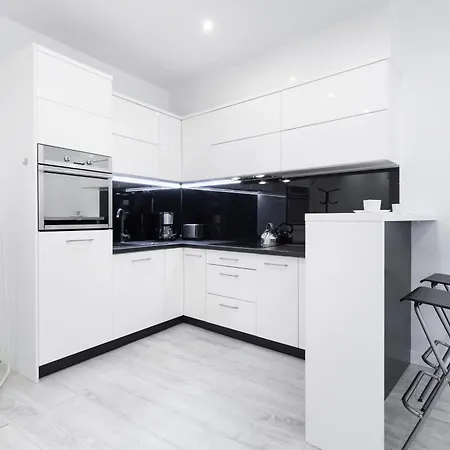 Cozy Strzelecka Old Town By Renters *